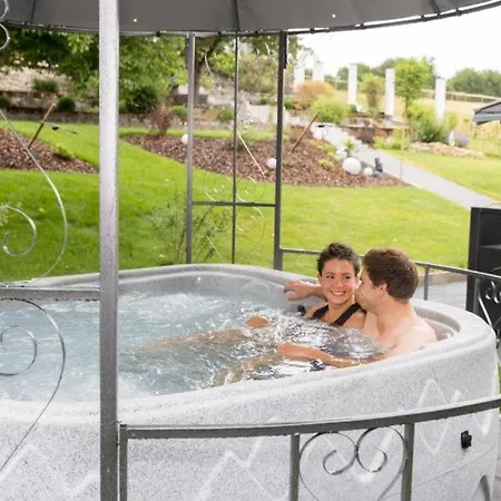 Σαλέ Vitaspa - Whirlpool & Sauna Privatspa